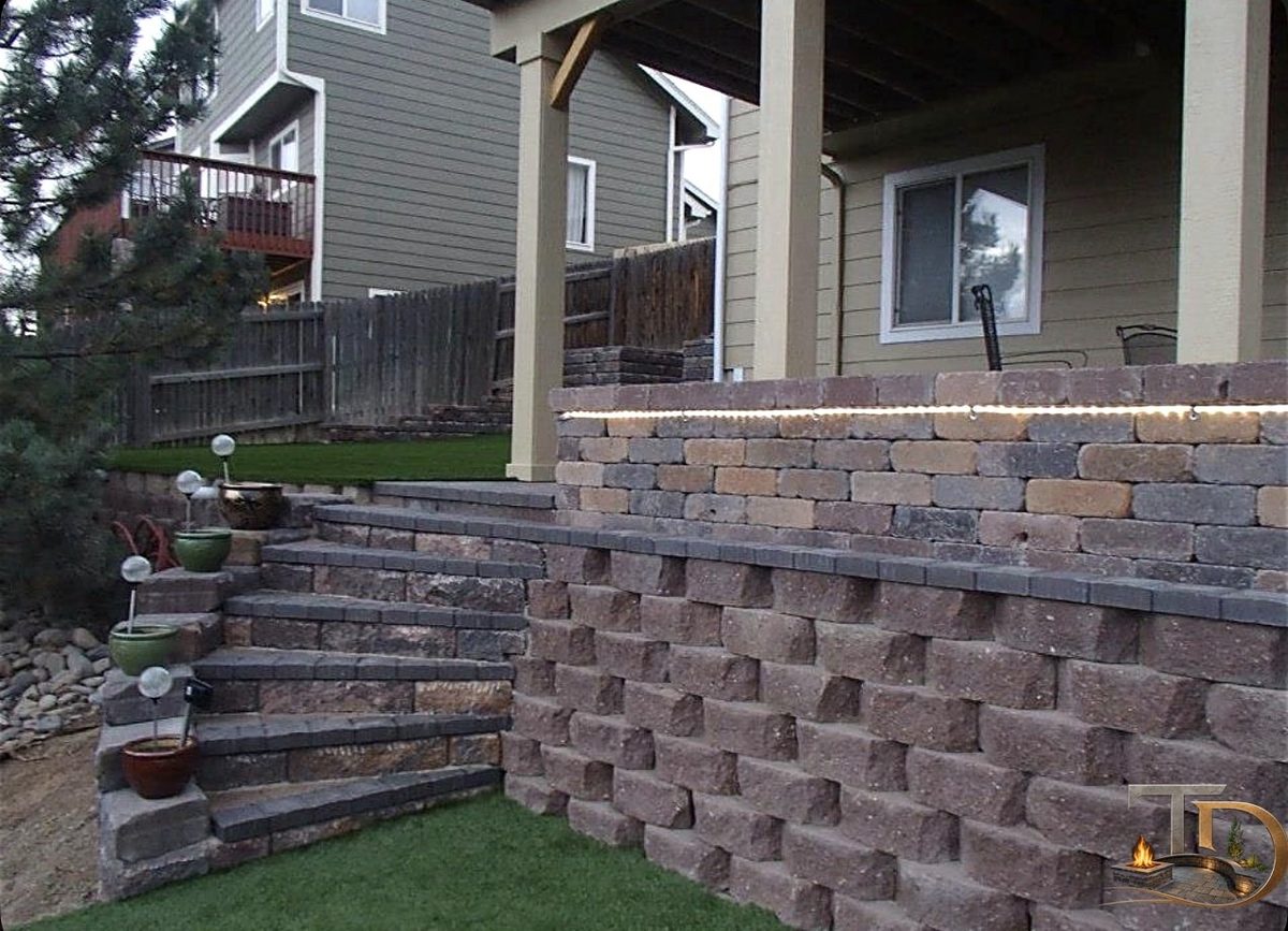 Leveling the first course of a fire pit